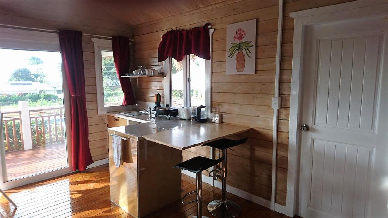 Red Hibiscus Villas 라로통가 외부 사진
