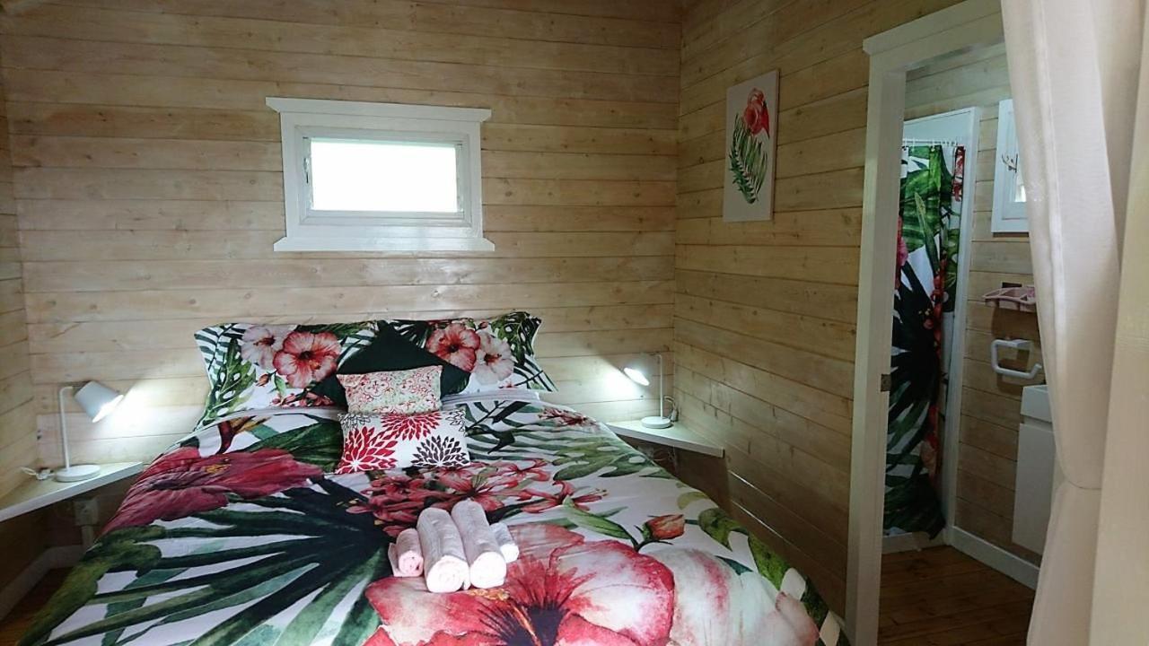 Red Hibiscus Villas 라로통가 외부 사진