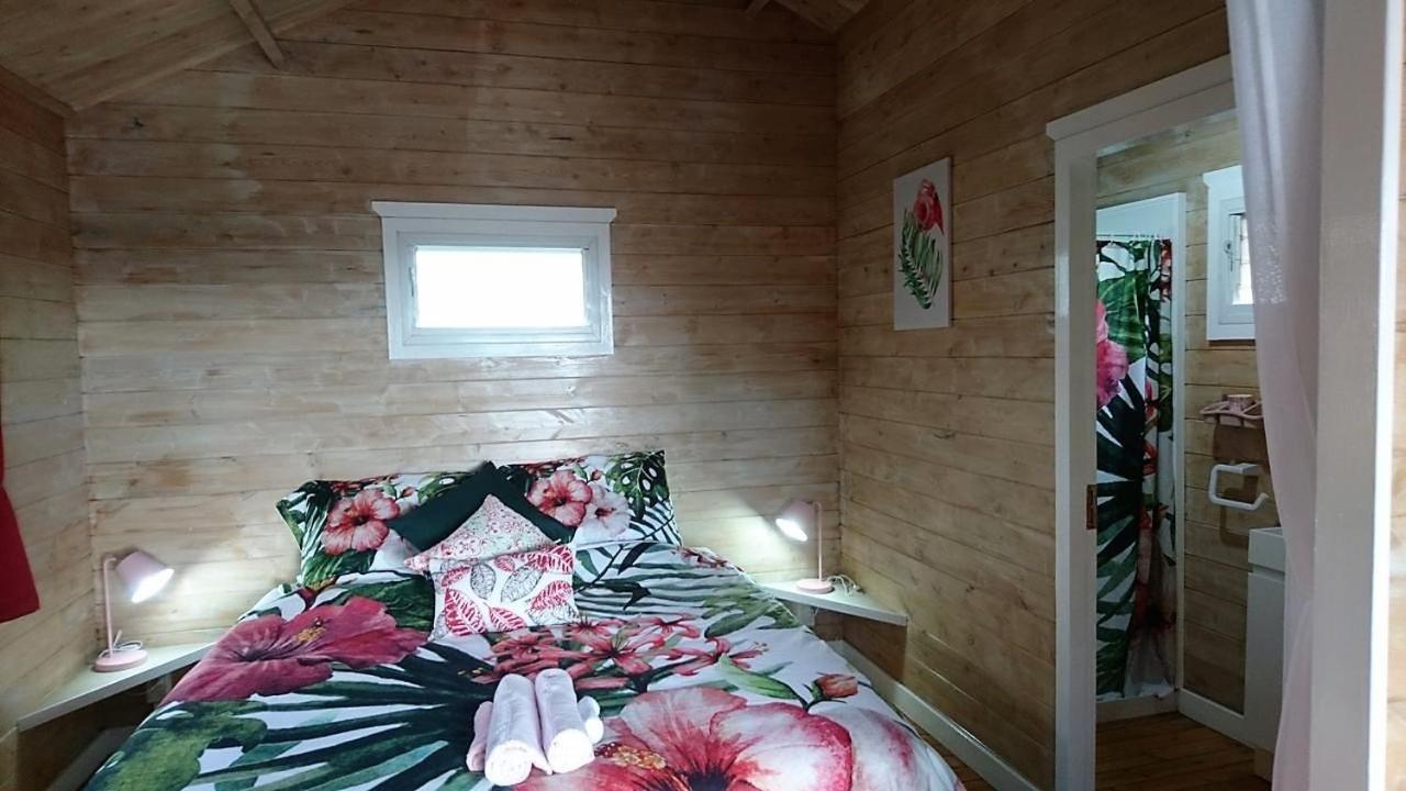 Red Hibiscus Villas 라로통가 외부 사진