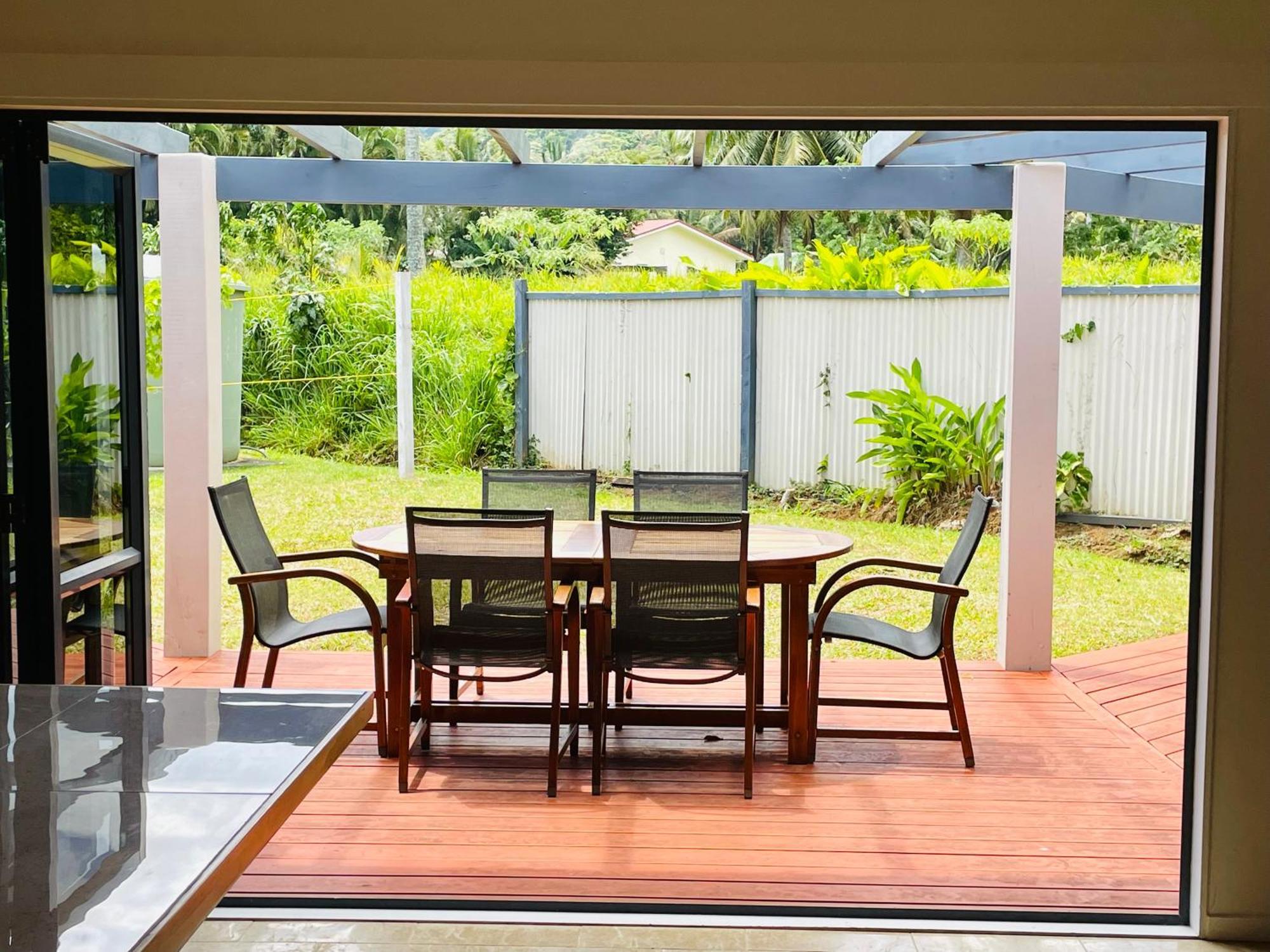 Red Hibiscus Villas 라로통가 외부 사진